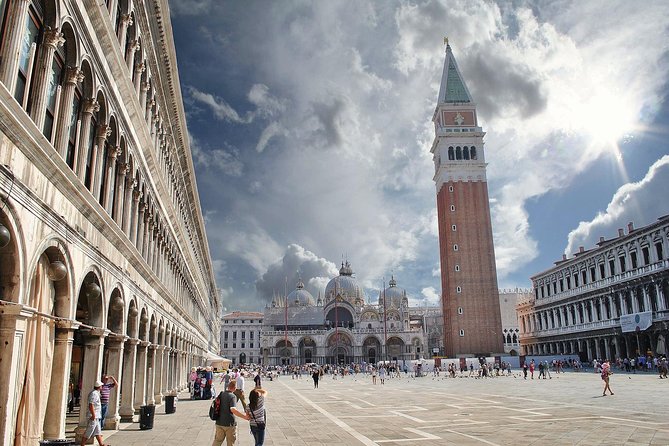 Venice: Private Half Day Guided Tour and Gondola Experience - Starting at Piazza San Marco: The Heart of Venice