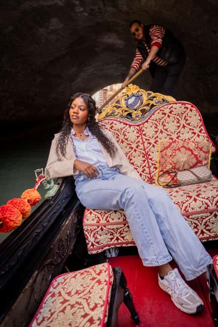 Venice: Private Photoshoot In Gondola - The Customization Options for Your Photoshoot