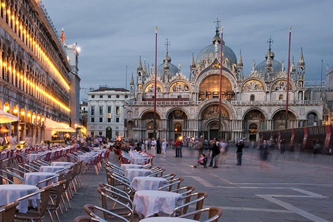 Venice Private Tour fast access, Doge Palace, St Mark's Basilica - Crossing the Bridge of Sighs and Its Stories