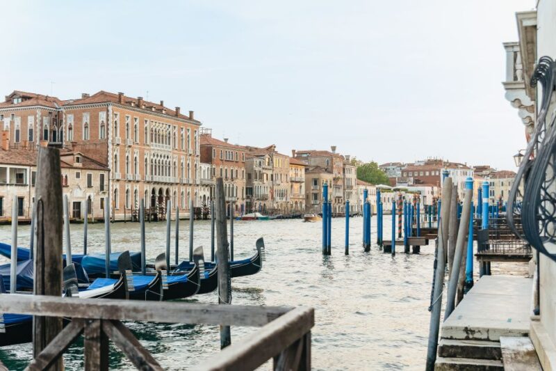 Venice: Private Walking Tour with a Local - Flexibility with Tour Timing and Meeting Points