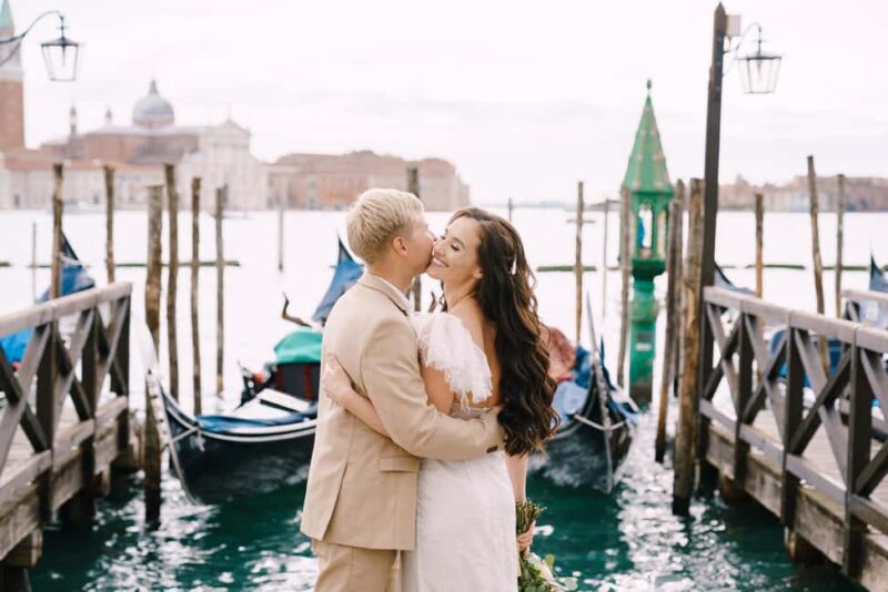 Venice: Romantic Photoshoot for couples - The Photographer’s Style and Experience