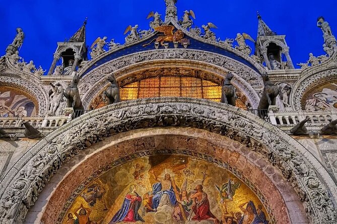 Venice- Saint Mark's Basilica Exclusive Night Tour - Using Headsets for Clear Narration