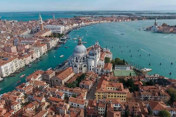 Venice Shared Arrival Transfer: Marittima Cruise Port to Central Venice - How Reviews Highlight the Service’s Strengths and Weaknesses