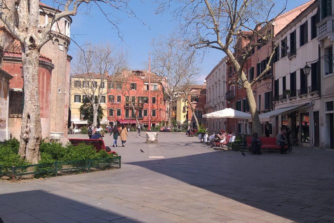 Venice Small Group Walking Tour of Most-Famous Sites &Attractions - Realities of the Experience