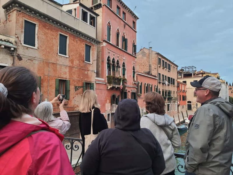 Venice: Small Group Walking Tour of Most-Famous Sites - Practicalities and Group Size