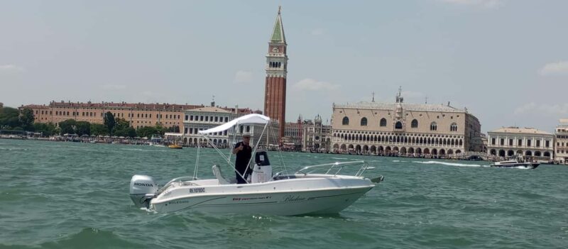 Venice: Speedboat Emy Experiences Tour - Key Points