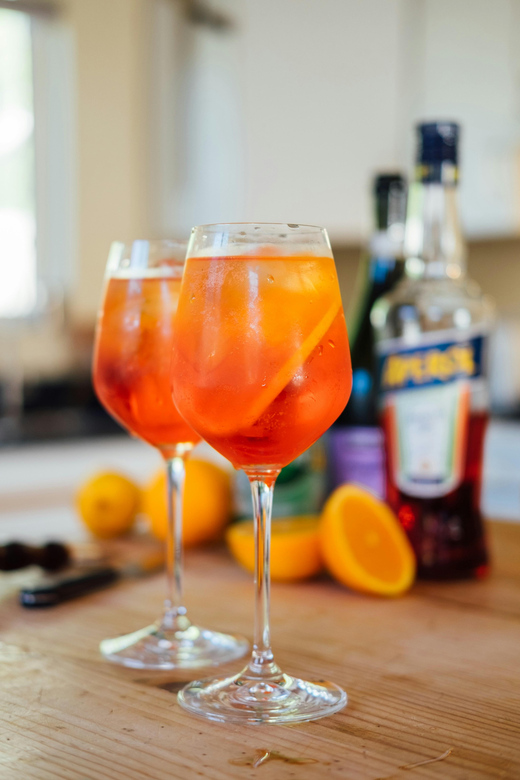 Venice: Spritz Class, How To Make Italys favorite Aperitivo - Sampling the Perfect Spritz by Skilled Staff
