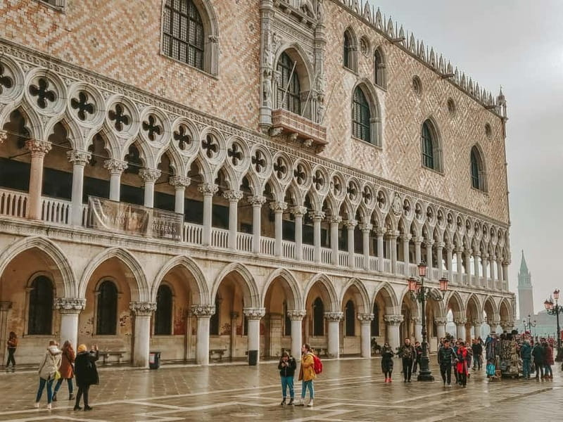Venice: St. Mark's Basilica, Doge's Palace & Bridge of Sighs - The Bridge of Sighs and the Prison Cells