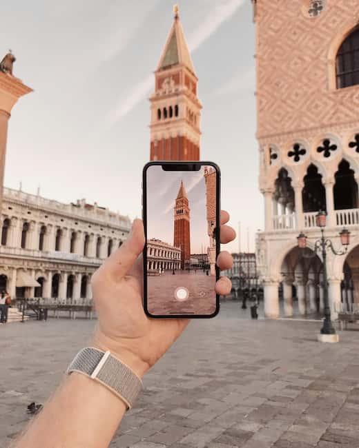 Venice: St. Marks Glass Factory Tour & Gondola Experience - What Sets This Tour Apart in Venice