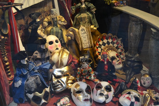 Venice Street Food and Sightseeing Small Group Tour - Sampling Sweet and Savory Bites from Cicchetti to Cheese