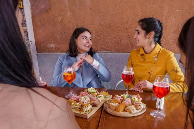Venice: Street Food Tour Cicchetti, Spritz, Wine & Anecdotes - Key Points
