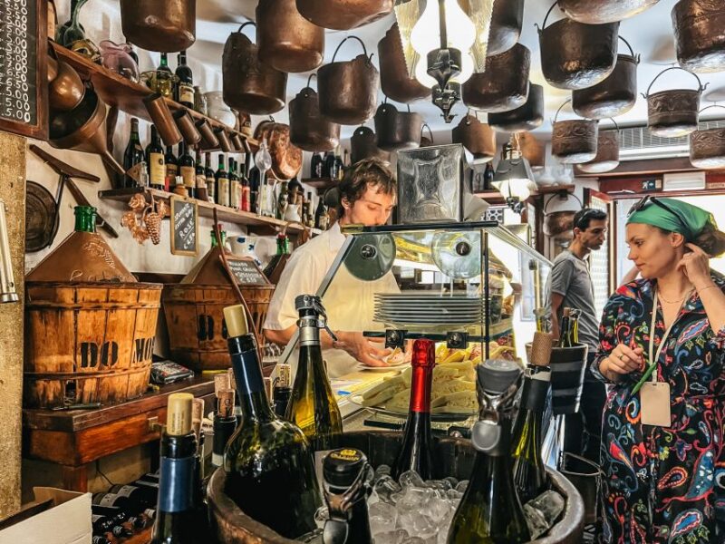 Venice: Street Food Tour with a Local Guide and Tastings - Practical Tips for the Tour