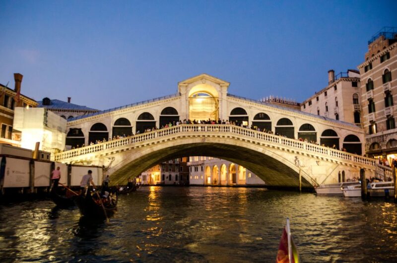 Venice: Sunset Cruise by Typical Venetian Boat - Key Points