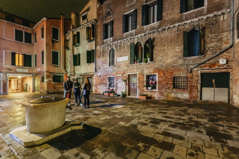 Venice: The Ghost & Legends Walking Tour - Comparing This Tour to Other Venice Night Experiences