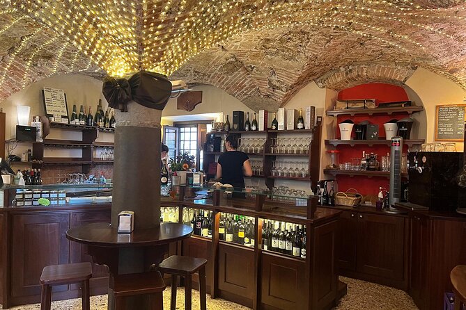 Venice to Salzburg Scenic Luxury Transfer with Sightseeing - The Experience of a Professional Guide and Driver