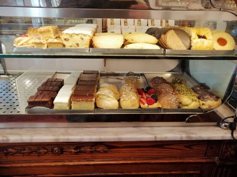 Venice: Traditional Cafés and Pastry Shops Walking Tour - Venice: Traditional Cafés and Pastry Shops Walking Tour - A Delicious Introduction to the City