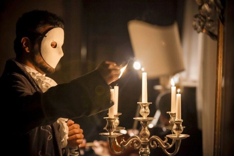 Venice: Traveling Opera in a Historic Palace on Grand Canal - Key Points