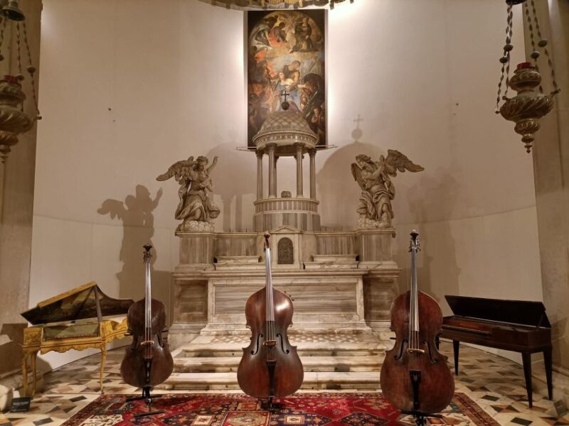 Venice: Vivaldi Baroque Concert Ticket and Free Music Museum - Practical Details: Meeting Point and Accessibility