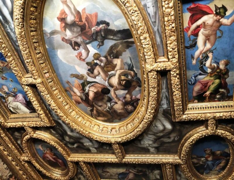 Venice Walking Tour and Doge's Palace Guided Visit - Crossing the Bridge of Sighs and Other Unique Features