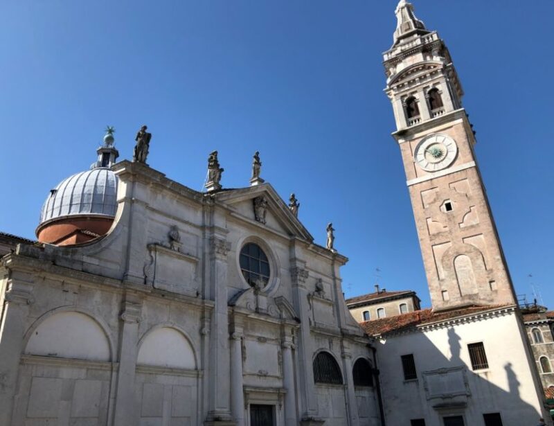 Venice Walking Tour from St. Mark's to Rialto Bridge - The Role of the Guide and Language Options