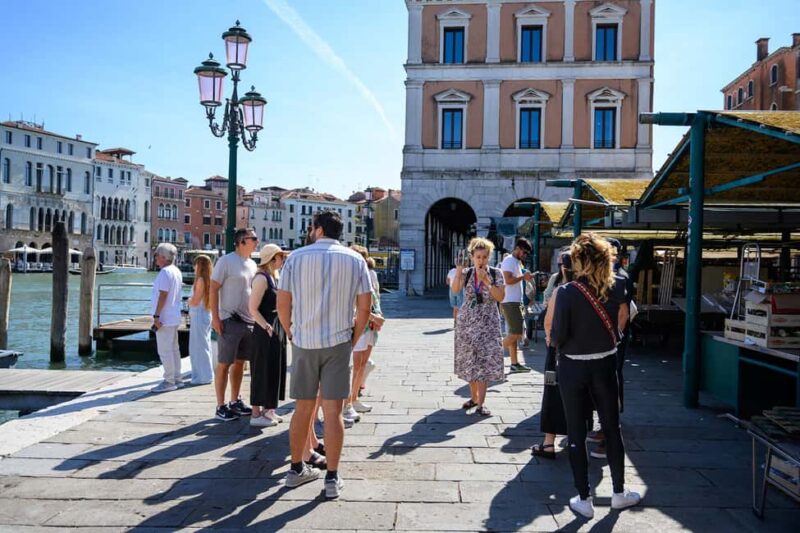 Venice Walking Tour from the Train Station to Rialto - Key Points