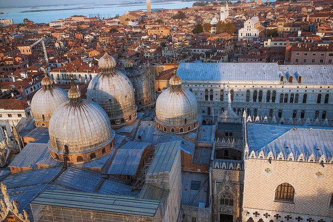 Venice Walking Tour plus Skip the Lines Doge's Palace and St Mark's Basilica Tours - Exploring Venice’s Hidden Corners on a Guided Walk