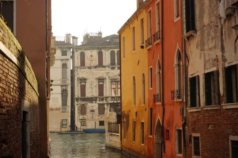 Venice Walking Tour: Water, Wood and Stone - Key Points