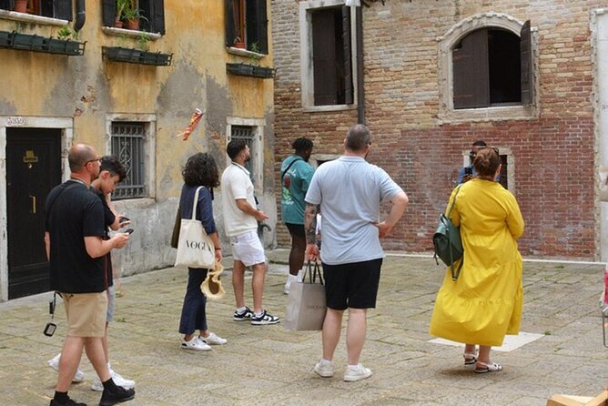 Venice Walking Tour with Gondola Ride Experience - Stunning Views of S. Mark’s Basin and S. Giorgio Island