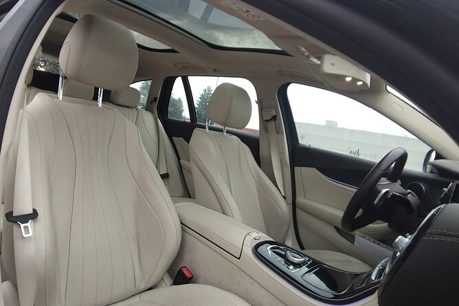 Venice (water taxi) to Venice Airport (VCE) - Departure Transfer - Efficient and Hassle-Free Departure from Venice