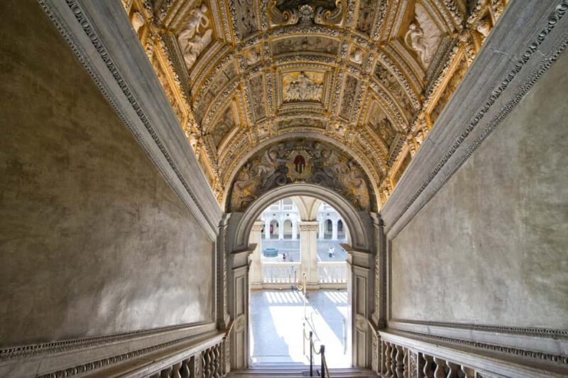 Venice: Winter Pass Top Attractions & City Walking Tour - Virtual Reality Galleries: Experience Venice in a New Way