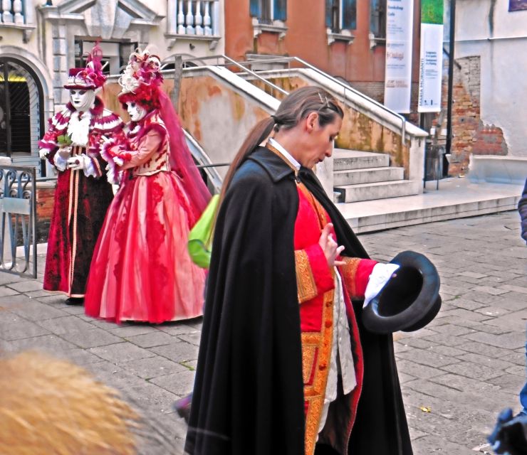 Venice:Theatrical Walking Carnival Show & Casanova's Secrets - Venice: Theatrical Walking Carnival Show & Casanovas Secrets — An Immersive 75-Minute Experience