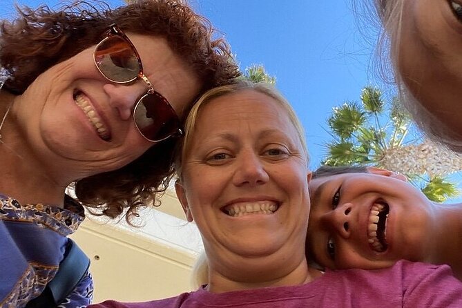 Ventura Scavenger Hunt Walking Activity - Discovering the Local Heroes and Cultural Landmarks