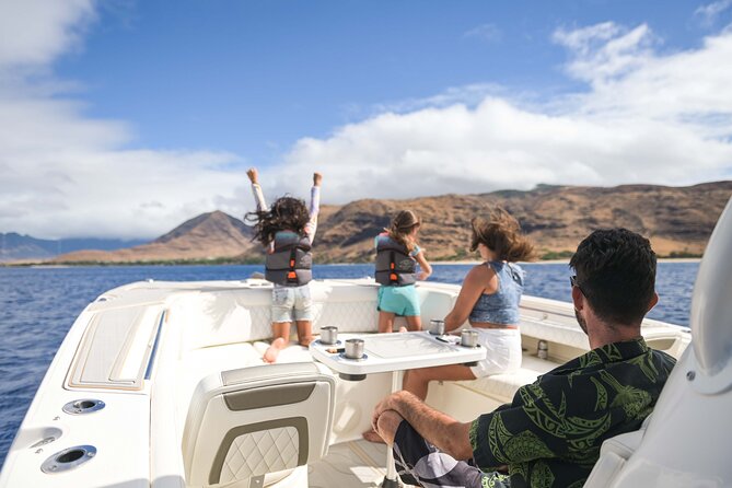 Venture Wildlife Snorkel Charter from Ko Olina - Exciting Whale Watch and Snorkel Adventure from Ko Olina at $995 per group