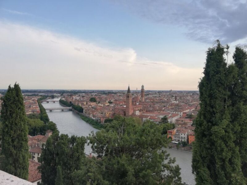 Verona: Night Walking Tour - Explore Verona’s Romantic Nighttime Charm in 2.5 Hours