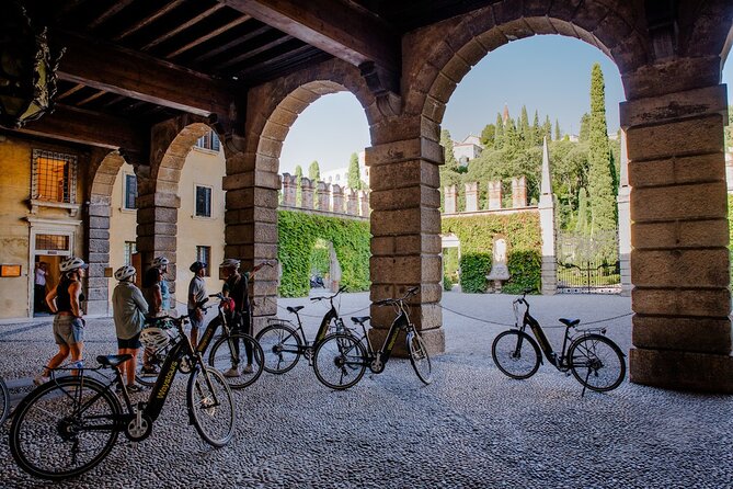 Verona Panoramic E-Bike tour with Lunch - Guides Known for Knowledge and Friendliness