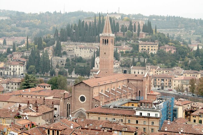 Verona Scavenger Hunt and Highlights Self Guided Tour - Suitable for Families, Couples, and Solo Travelers