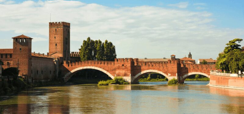 Verona Self Guided Walking Tour with an APP - Key Points