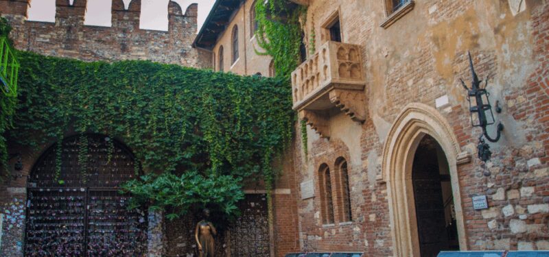 Verona Self Guided Walking Tour with an APP - Discovering Less-Known Gems and Quiet Alleys