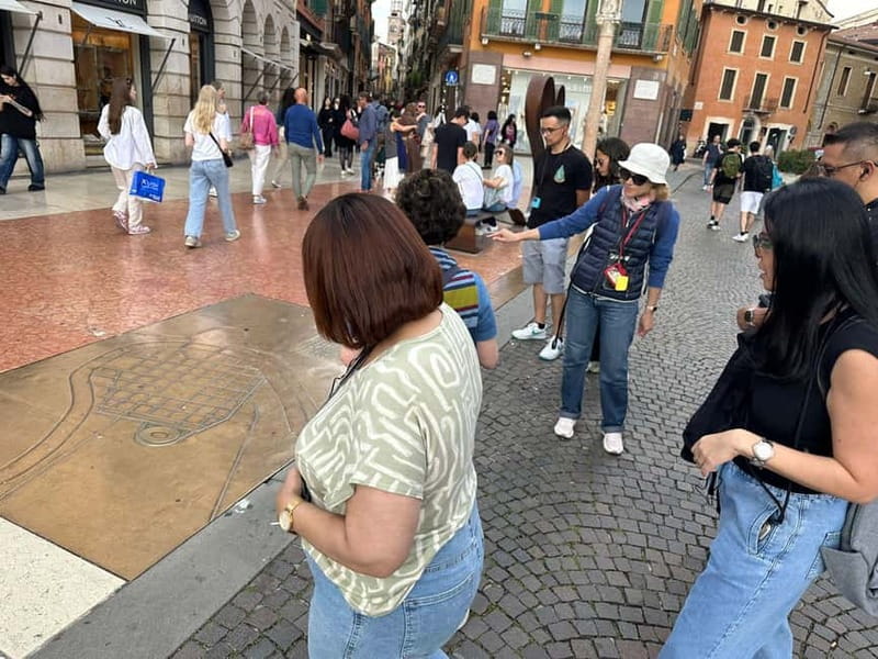 Verona: Street Food Tour and City Guided Sightseeing - Sampling the Flavors of Verona: Cheeses, Meats, and Sweets