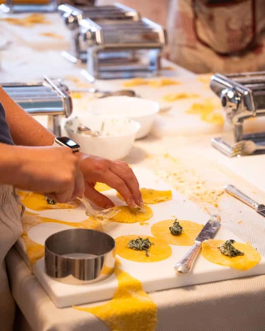 Verona: The ORIGINAL Fresh Pasta and Tiramisu Cooking Class with wine - Participating in a Verona-Centric Culinary Journey