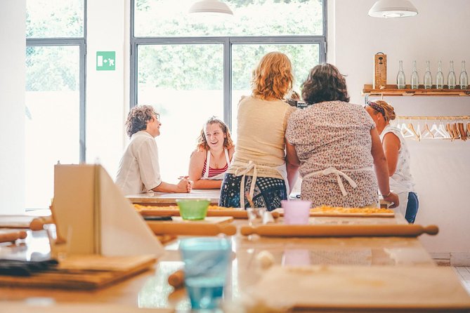 Verona: Traditional Italian Cooking Class with Pasta and Tiramisù - Accessibility and Group Size