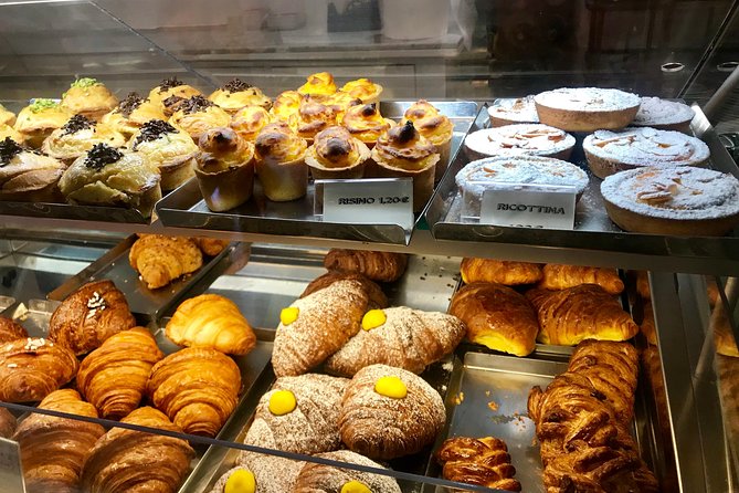 Verona walking tour:food, wine, legends, lunch/dinner & cable car - Exploring Juliet’s House and Verona’s Romantic Heritage