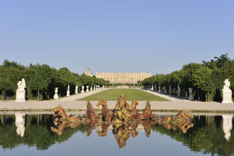 Versailles and Paris Full-Day Tour from Disneyland Paris - What’s Not Included: Food, Drinks, and Luggage