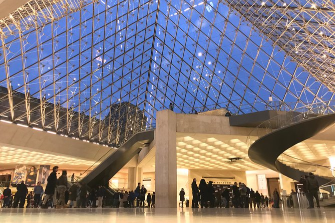 Versailles and the Louvre Tour with Skip-the-Line Access - Starting Point and Transportation Logistics