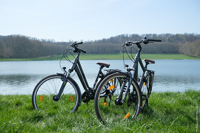 Versailles: Bike Rental, Different Sizes - Convenient Meeting Point Near Public Transit