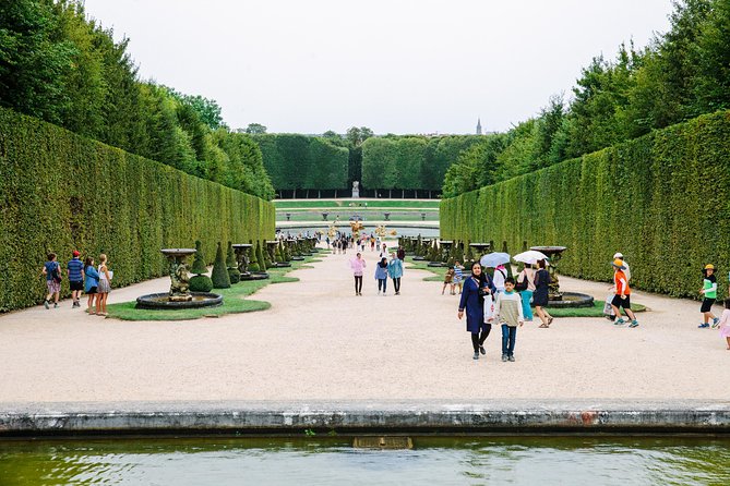 Versailles Château and Gardens Walking Tour from Paris by Train - Practical Details: Group Size and Booking