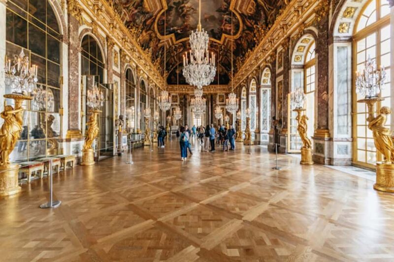 Versailles: Entry ticket & Private Apartments VIP Tour - Access to the Hall of Mirrors and Public Apartments
