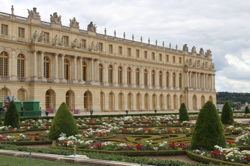 Versailles: Garden Private Guided Tour & Palace Entry Ticket - Access to the Trianon Palaces and Versailles Castle