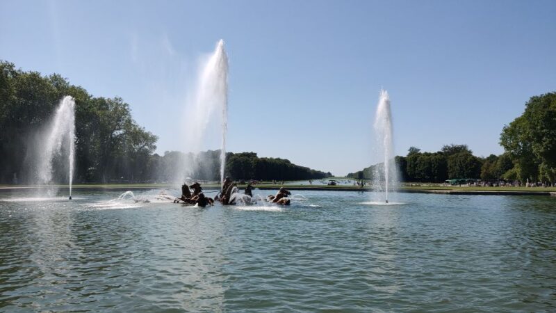 Versailles: Garden Private Guided Tour & Palace Entry Ticket - Physical Requirements and Accessibility