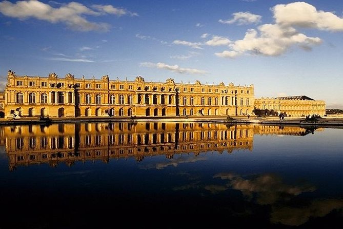 Versailles Guided Tour and Priority Access with Hotel* Pickup - Versailles Tour with Guided Highlights and Independent Exploration